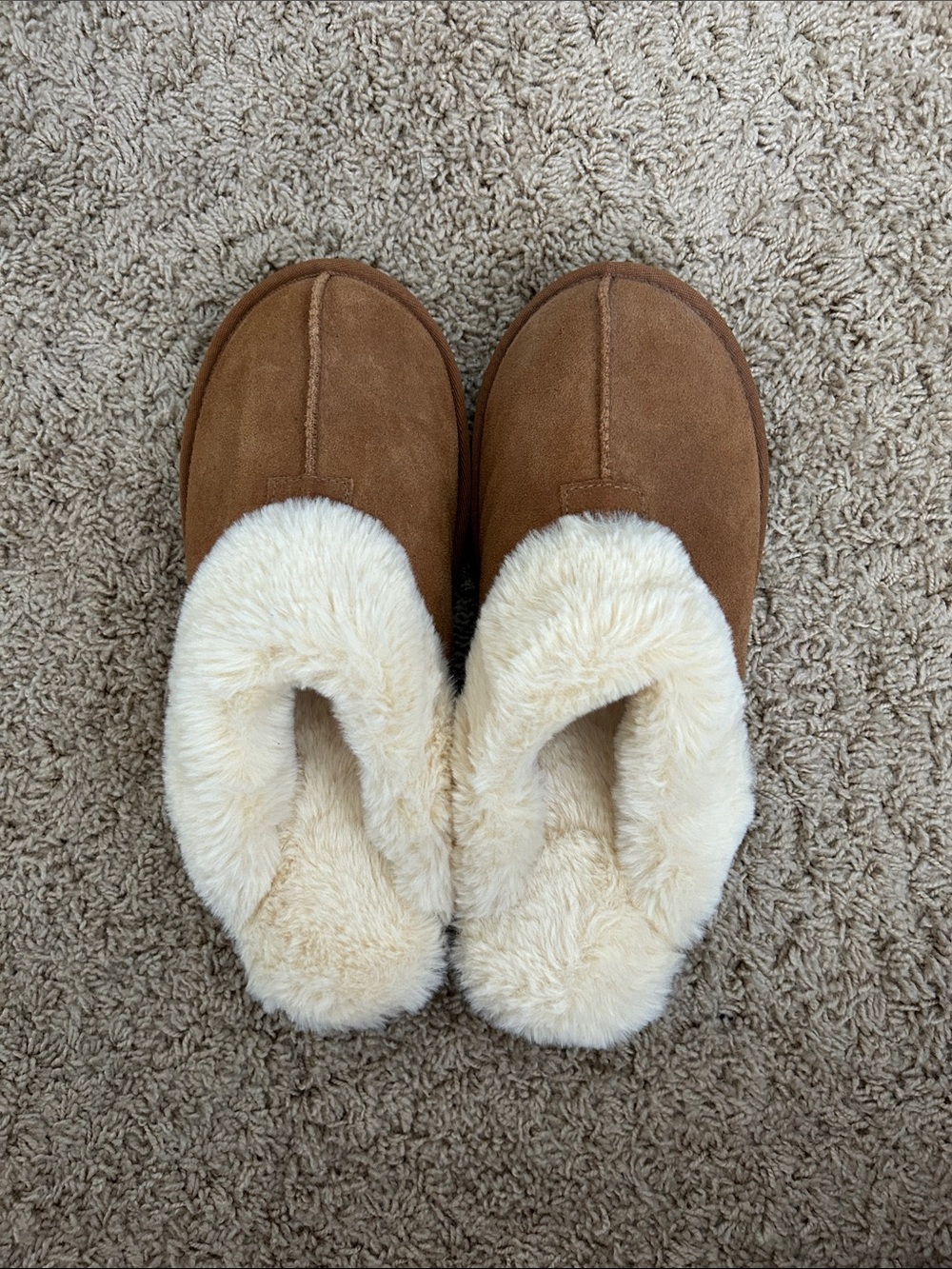 Joyspun Slip-On Slippers in Brown with Plush Cream Lining